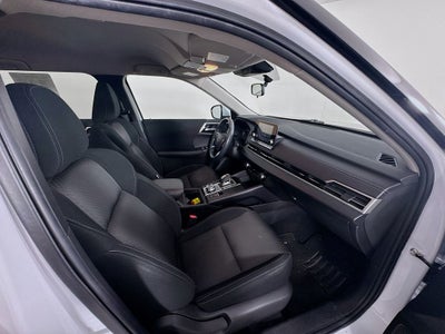 2024 Mitsubishi Outlander ES