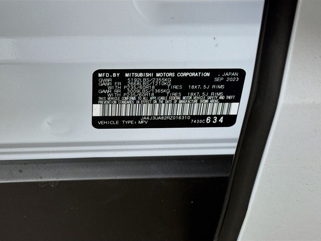 2024 Mitsubishi Outlander ES