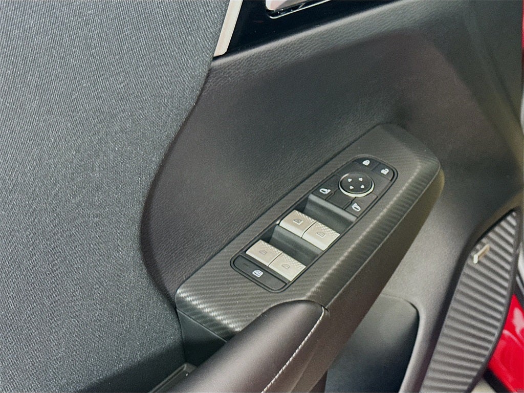 2025 Mitsubishi Outlander ES