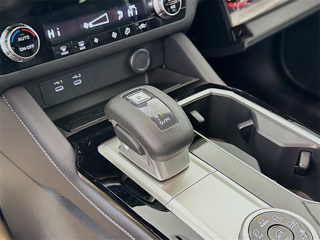 2025 Mitsubishi Outlander ES