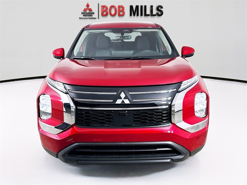 2025 Mitsubishi Outlander ES