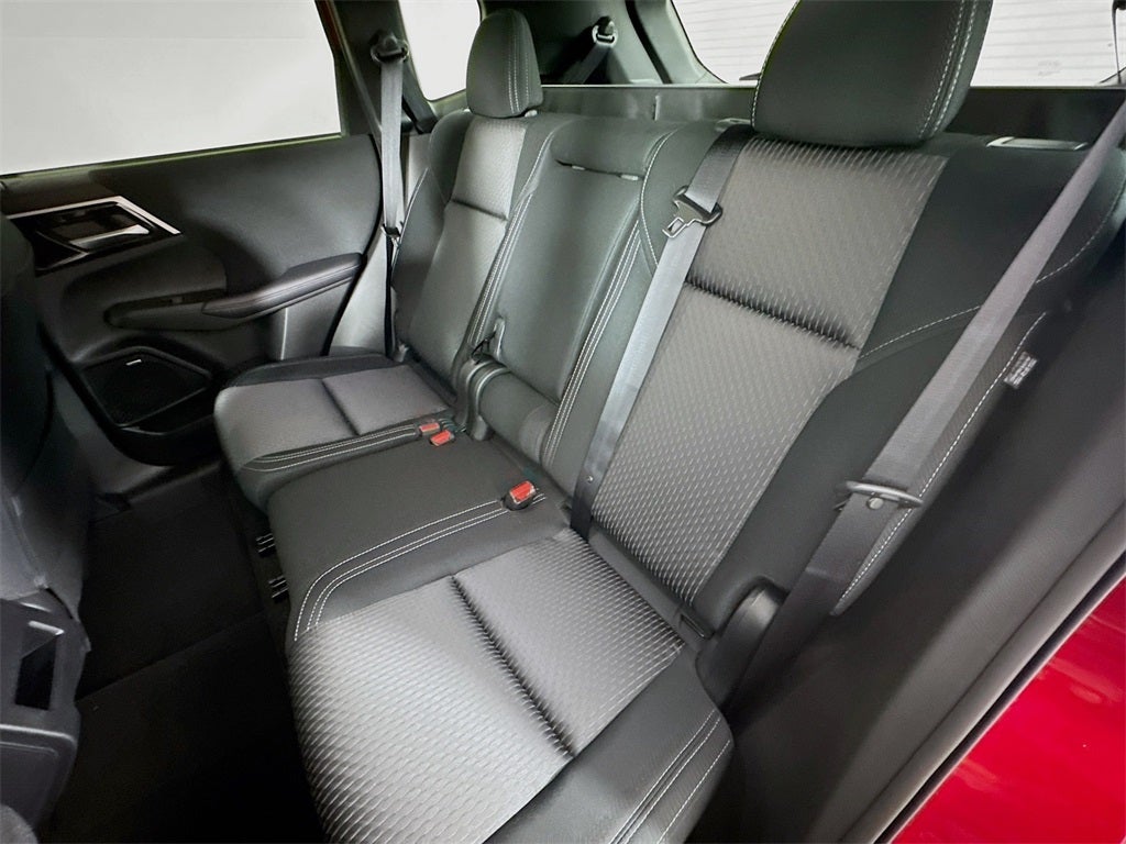 2025 Mitsubishi Outlander ES