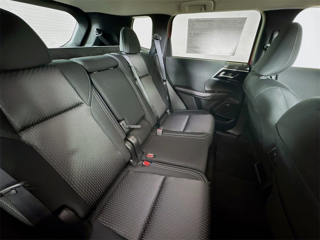 2025 Mitsubishi Outlander ES