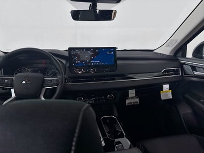 2026 Mitsubishi Outlander ES