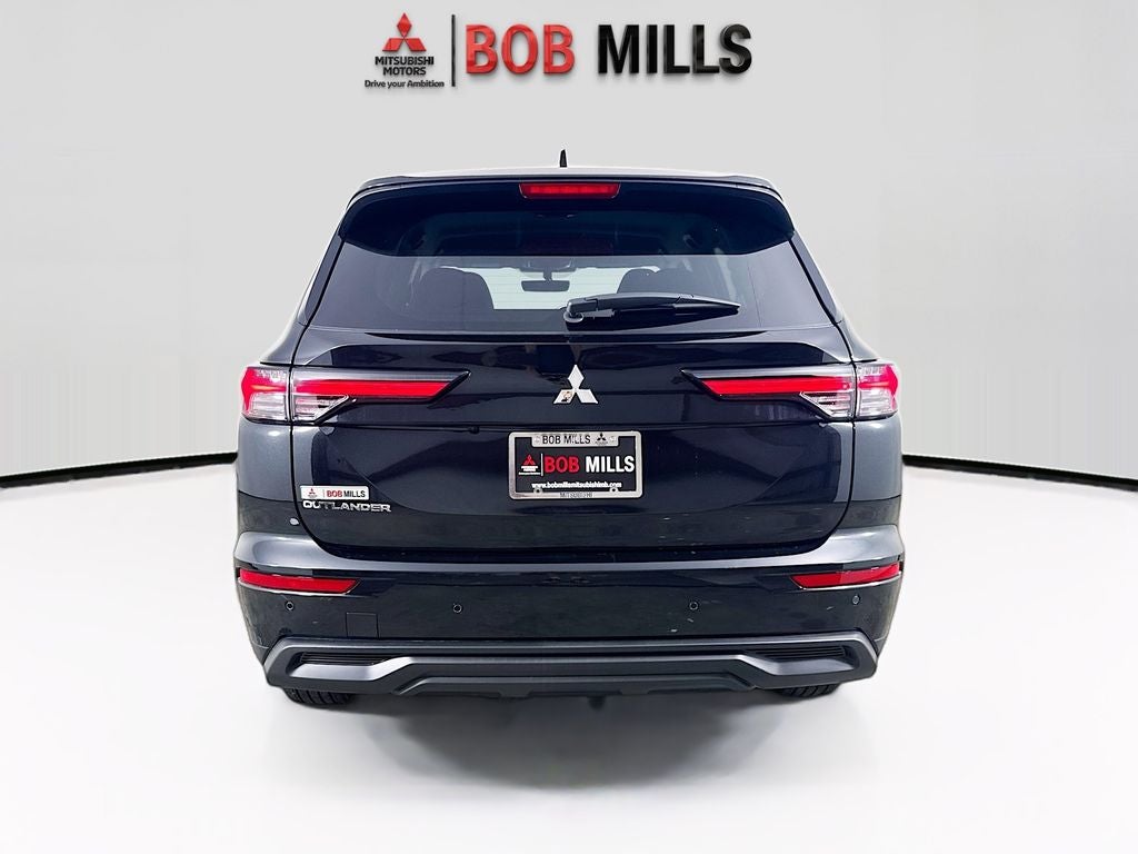 2026 Mitsubishi Outlander ES