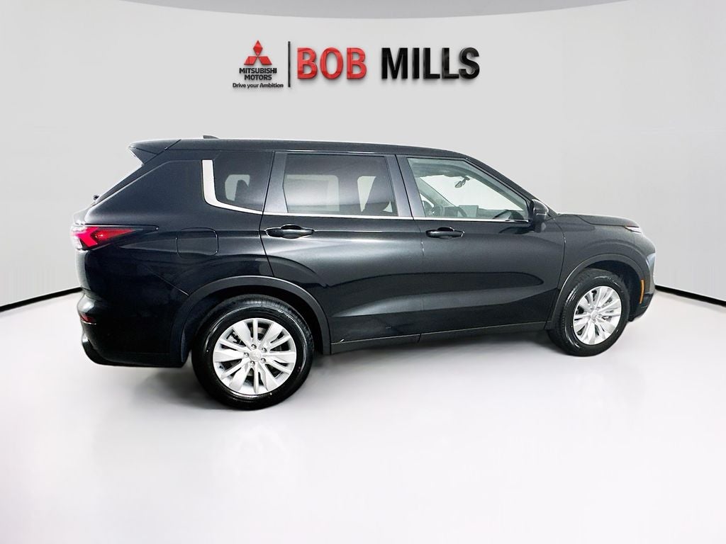 2026 Mitsubishi Outlander ES
