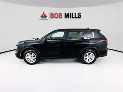 2026 Mitsubishi Outlander ES