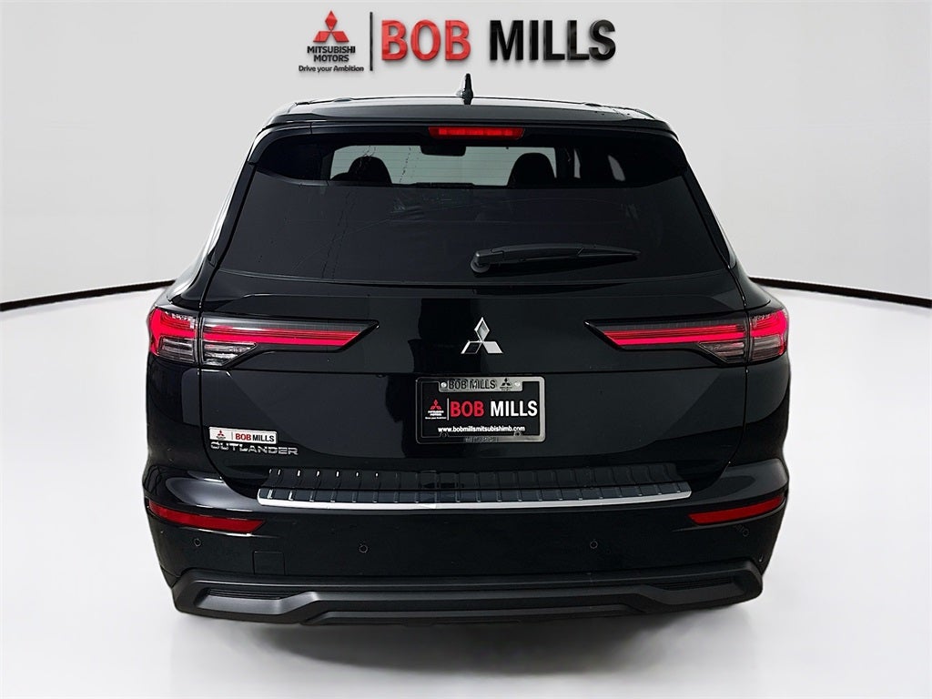 2026 Mitsubishi Outlander ES