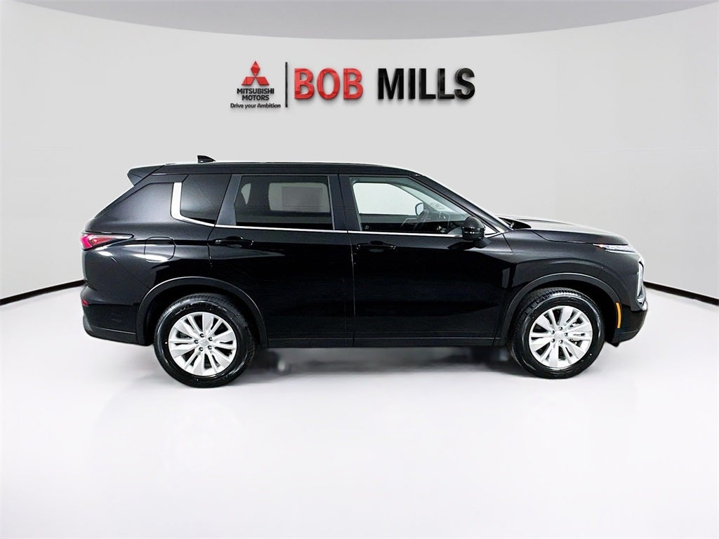 2026 Mitsubishi Outlander ES