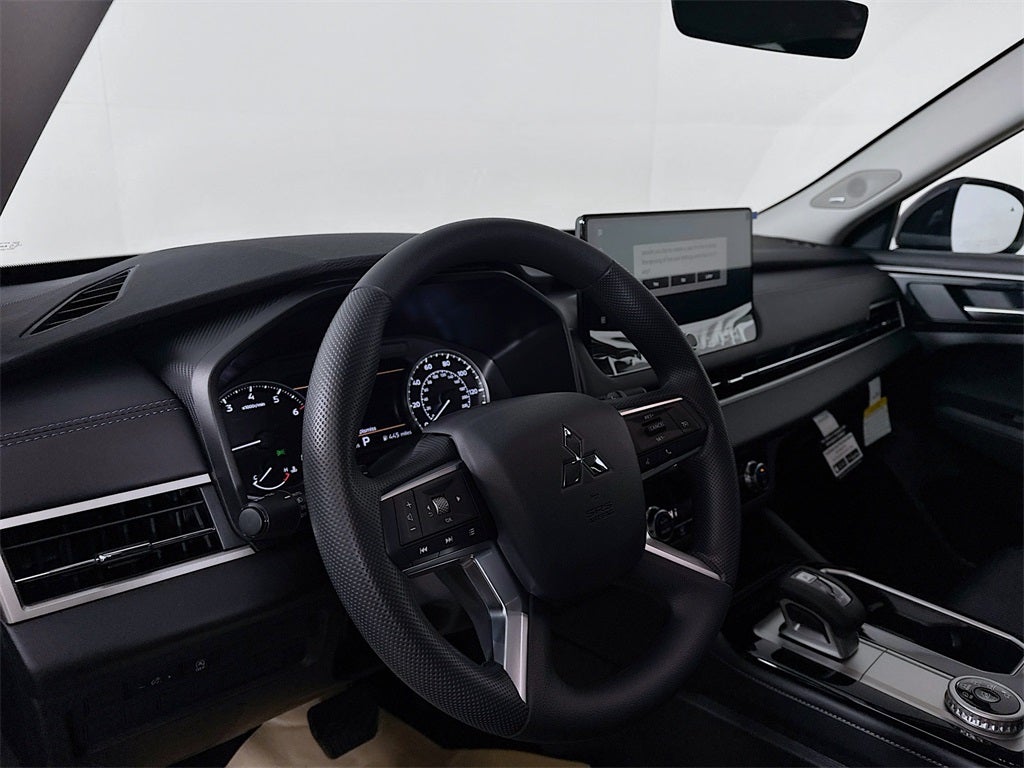 2026 Mitsubishi Outlander ES