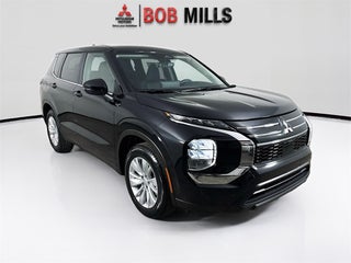 2026 Mitsubishi Outlander ES