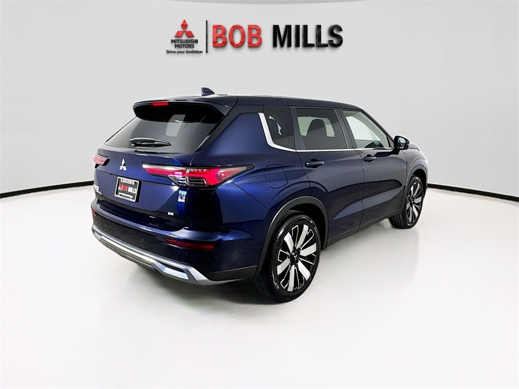 2025 Mitsubishi Outlander SE