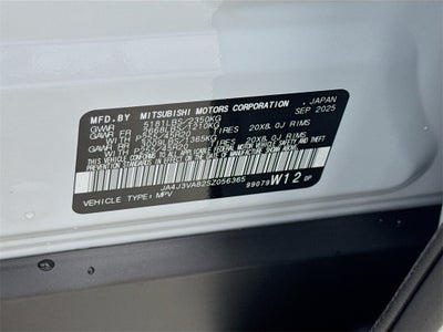 2025 Mitsubishi Outlander SE