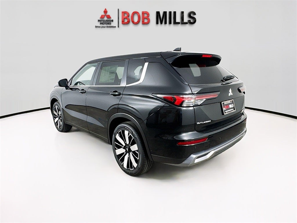 2025 Mitsubishi Outlander SE