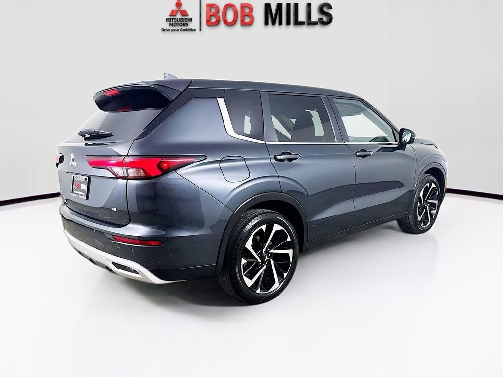2024 Mitsubishi Outlander SE