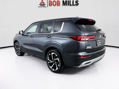 2024 Mitsubishi Outlander SE