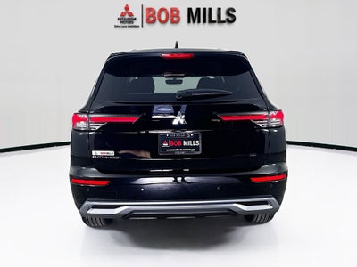 2026 Mitsubishi Outlander SE