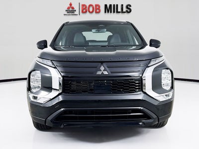 2026 Mitsubishi Outlander LE