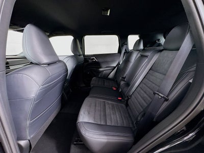 2026 Mitsubishi Outlander LE