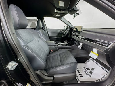 2026 Mitsubishi Outlander LE