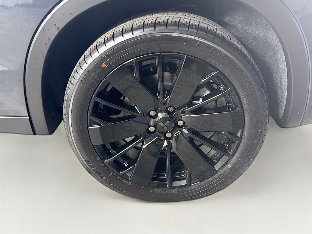 2026 Mitsubishi Outlander LE