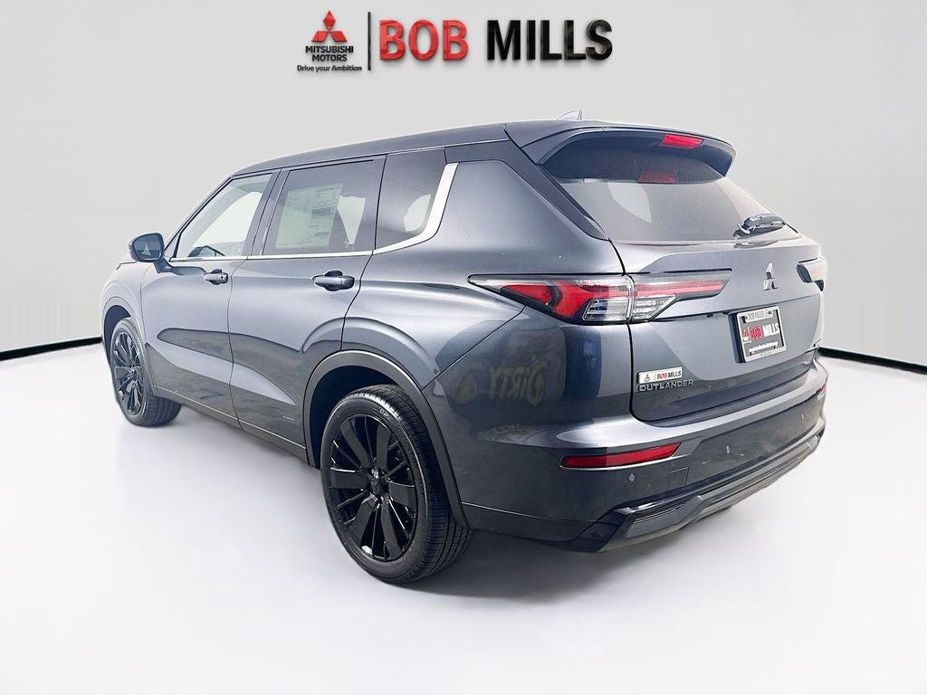 2026 Mitsubishi Outlander LE