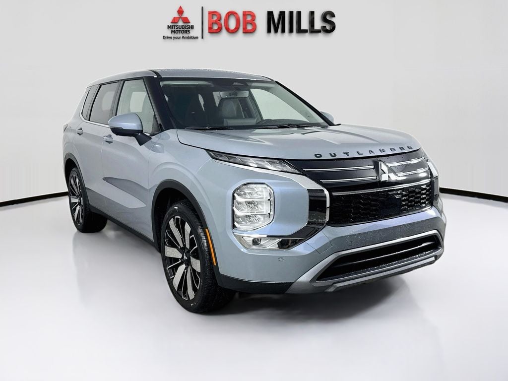 2026 Mitsubishi Outlander SE FWD's photo