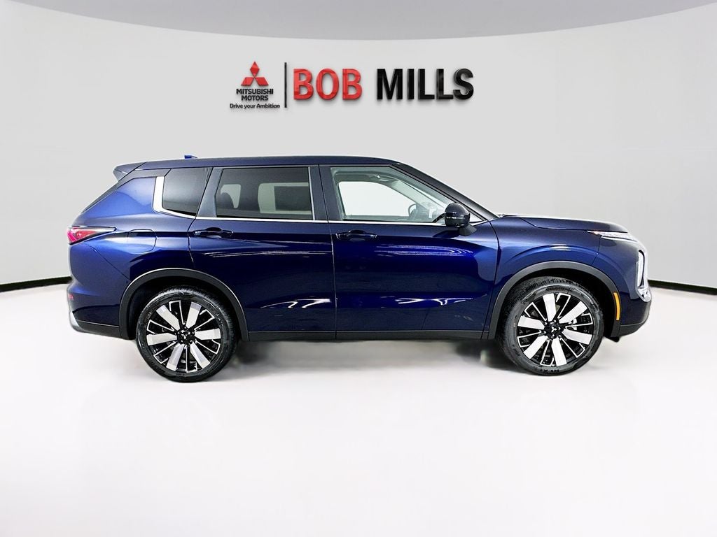 2026 Mitsubishi Outlander SE