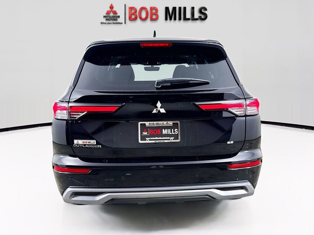 2026 Mitsubishi Outlander SE