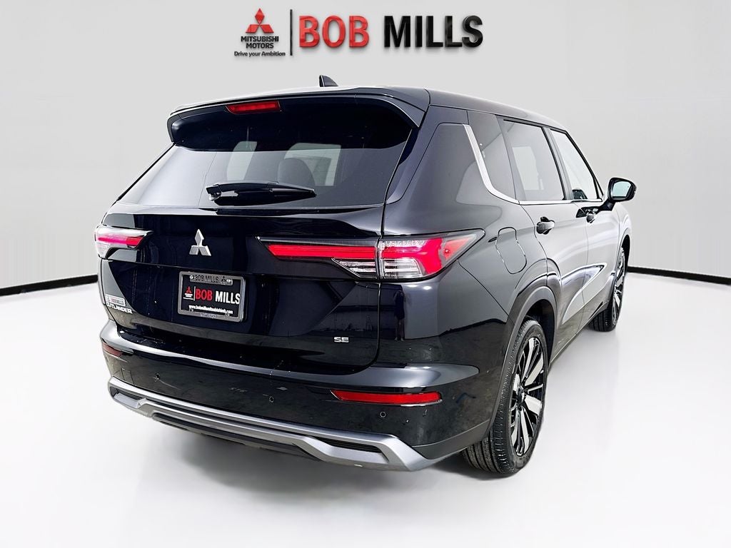 2026 Mitsubishi Outlander SE
