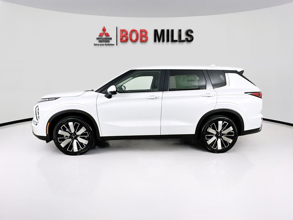 2026 Mitsubishi Outlander SE