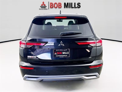 2026 Mitsubishi Outlander SE