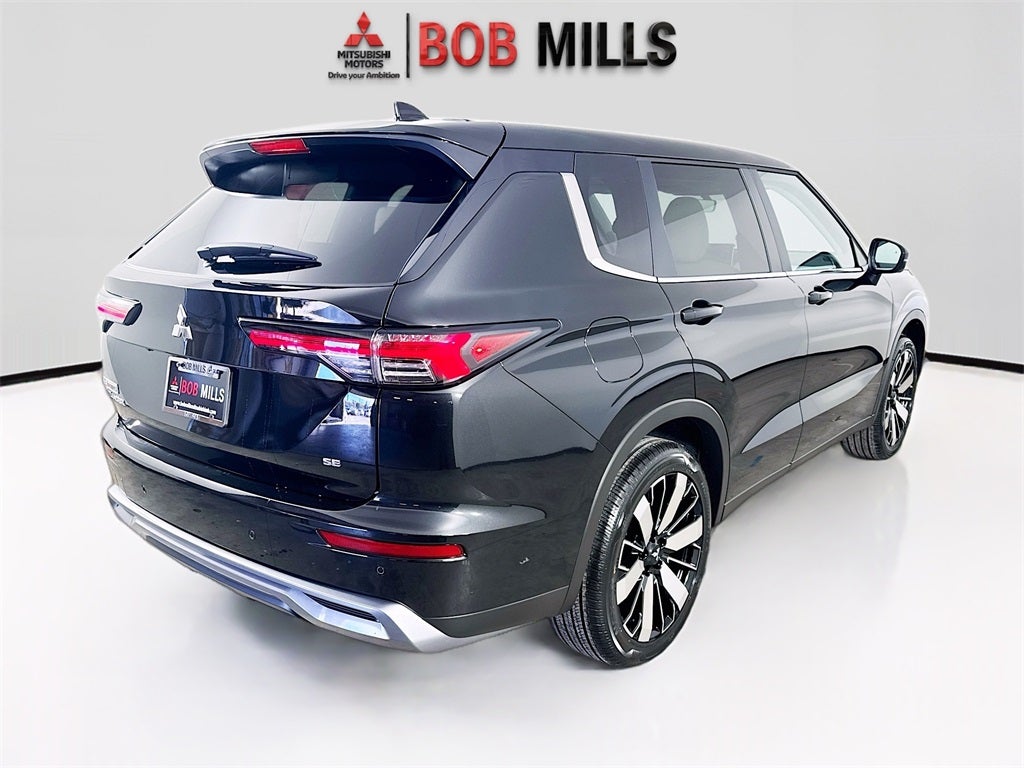 2026 Mitsubishi Outlander SE