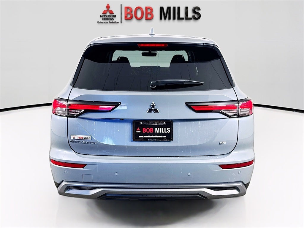 2026 Mitsubishi Outlander SE