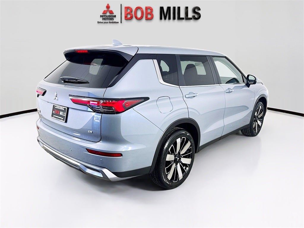 2026 Mitsubishi Outlander SE