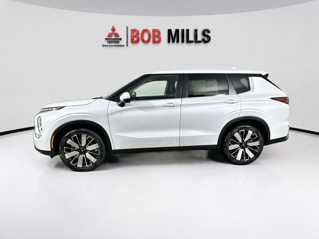 2026 Mitsubishi Outlander SE
