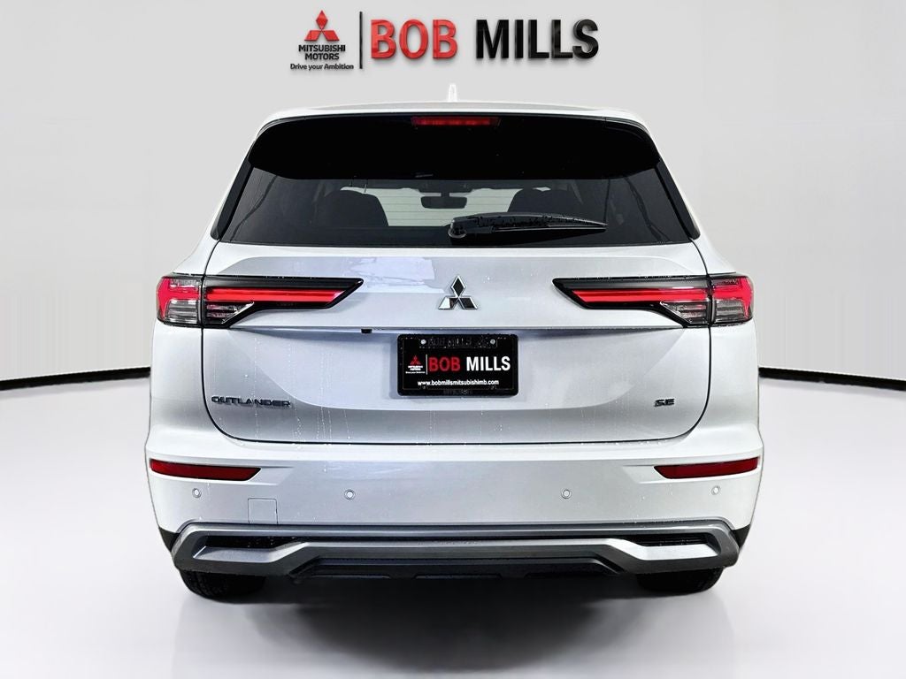 2026 Mitsubishi Outlander SE