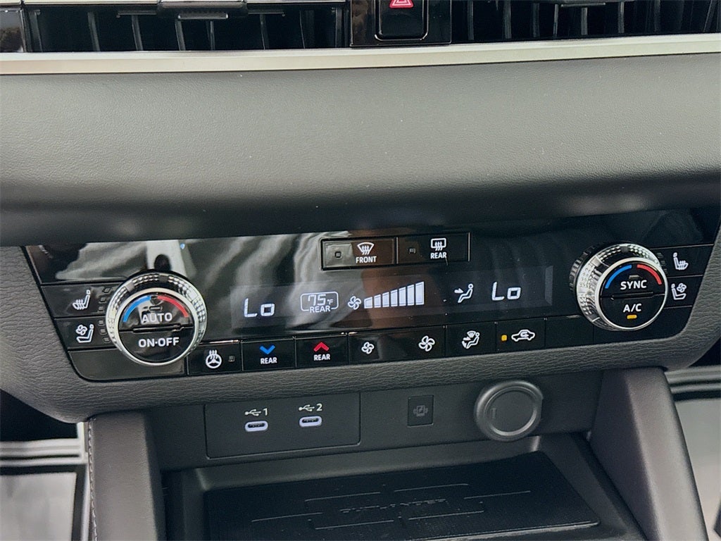 2025 Mitsubishi Outlander SEL