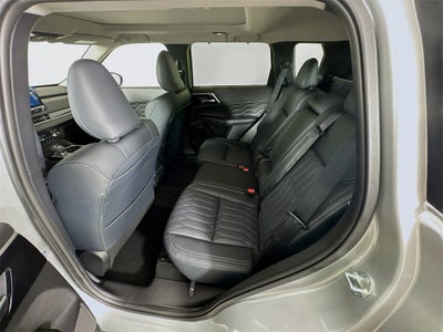 2025 Mitsubishi Outlander SEL