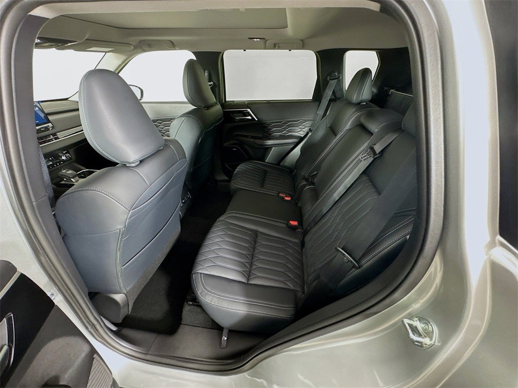 2025 Mitsubishi Outlander SEL