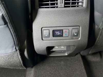 2025 Mitsubishi Outlander SEL