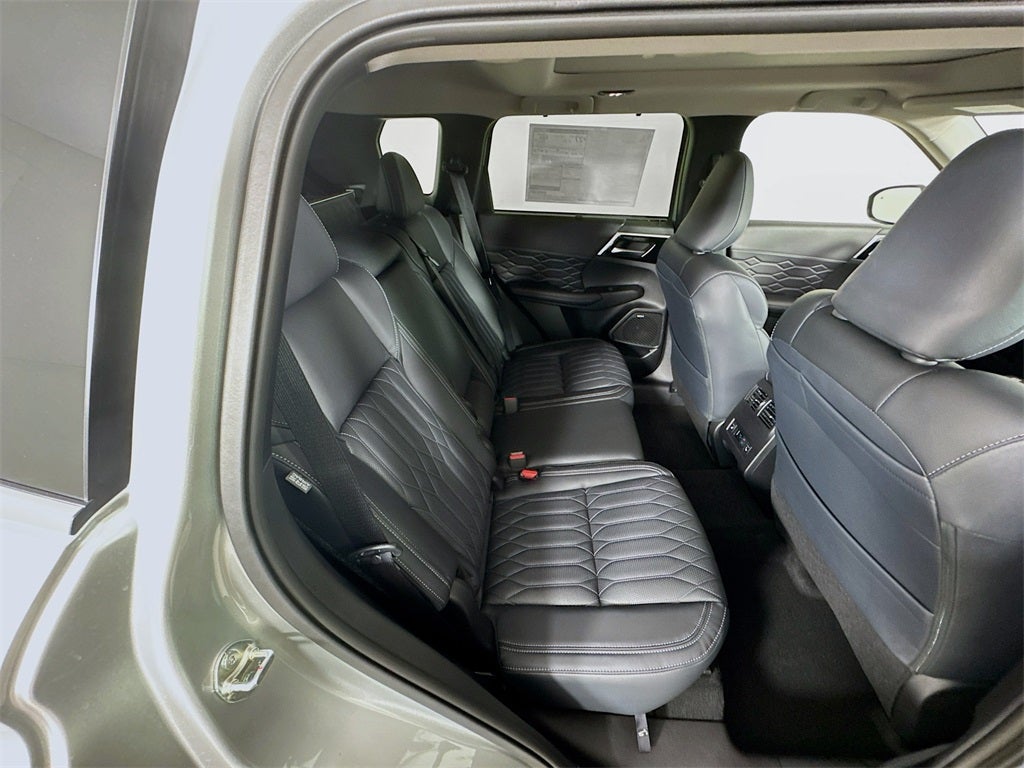 2025 Mitsubishi Outlander SEL