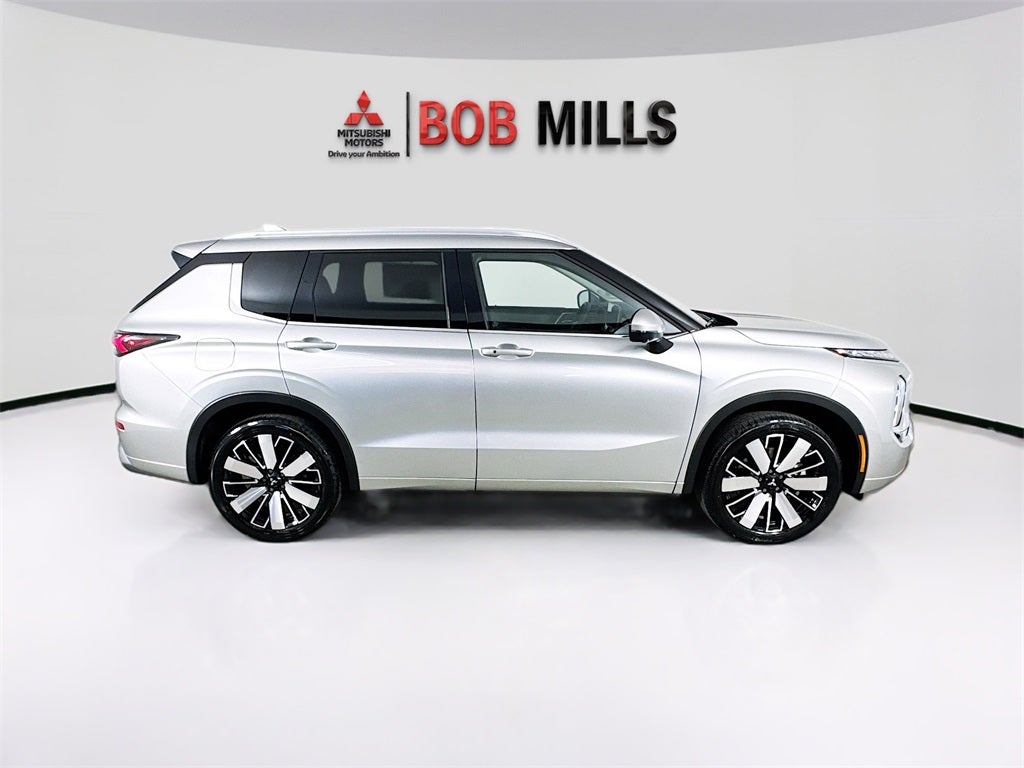 2025 Mitsubishi Outlander SEL
