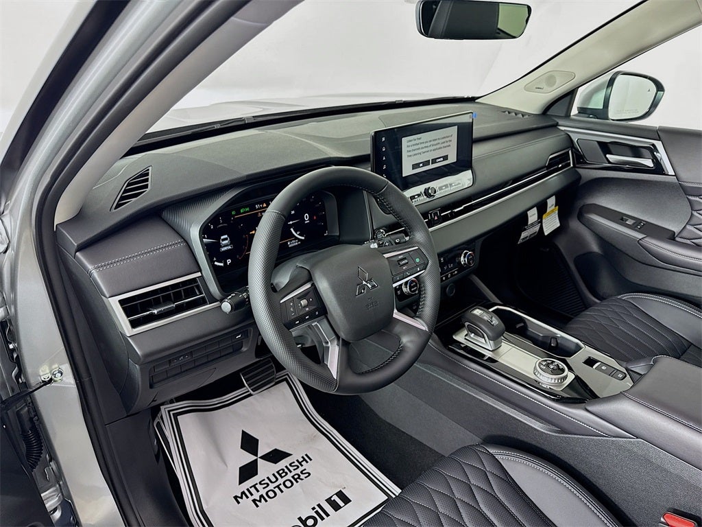 2025 Mitsubishi Outlander SEL