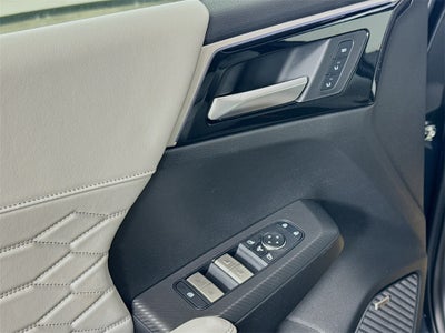 2025 Mitsubishi Outlander SEL