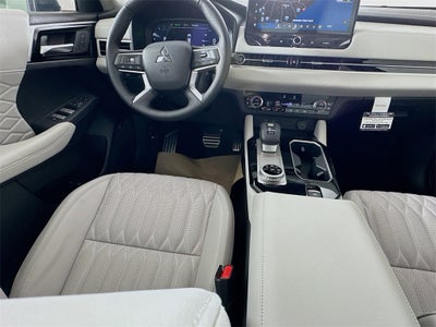 2025 Mitsubishi Outlander SEL