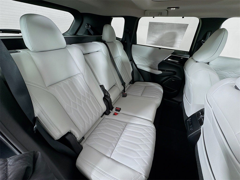 2025 Mitsubishi Outlander SEL