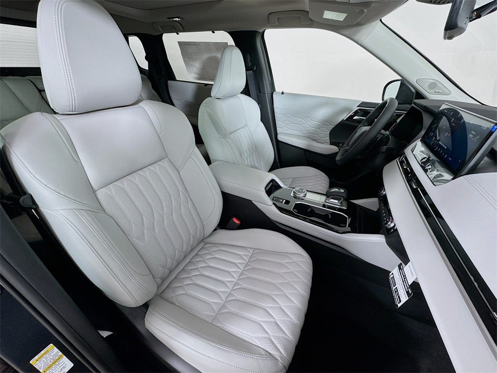 2025 Mitsubishi Outlander SEL