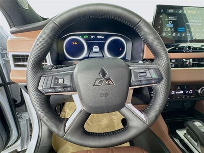 2025 Mitsubishi Outlander SEL