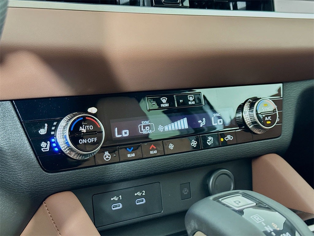 2025 Mitsubishi Outlander SEL